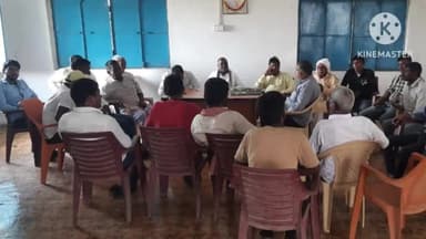 इचाक: इचाक प्रखंड के डुमरौन पंचायत में वन अधिकार समिति का स्थानीय ग्रामीणों ने विरोध किया