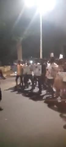 बहुत बड़ी खबर !

क्या इस्लाम देशहित से ऊपर हो गया ? 
फलीस्तीनी आतंकवादियों के समर्थन में उतरे भारतीय जेएनयू के मुसलमान।