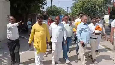 भदोही: सुरियावा विकास खंड पहुंची अमृत कलश यात्रा, जमुनीपुर अठगवां के ग्राम प्रधान सखी शंकर ने किया नेतृत्व