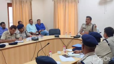 चित्तौड़गढ़: पुलिस अन्वेषण भवन में एसपी राजन दुष्यंत ने अधिकारियों की बैठक लेकर विधानसभा चुनाव की तैयारियों पर की चर्चा