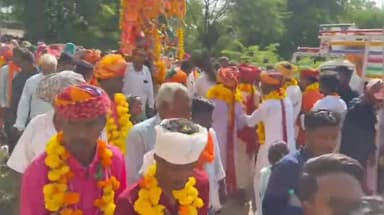 बड़गांव: गांव तितरडी में गवरी महोत्सव का गडावन वलावन के साथ कार्यक्रम हुआ संपन्न, बड़ी संख्या में लोग रहे मौजूद