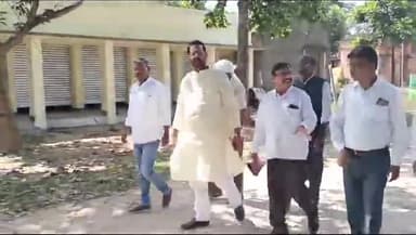 गुमला: बजार समिति के पुनर्गठन एवं विकास के उद्देश्य से झारखंड कृषि विपणन परिषद का हुआ गुमला आगमन, किया निरीक्षण