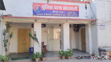 धौलपुर: मजदूरी पर निकले व्यक्ति का रेलवे ट्रैक पर मिला शव

धौलपुर शहर के राजाखेड़ा बाईपास रेलवे ट्रैक की घटना