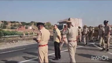 धौलपुर: अंतर्राज्यीय सीमाओं पर धौलपुर पुलिस की कडी चौकसी

कलेक्टर और एसपी ने सागरपाडा चैक पोस्ट का किया निरीक्षण