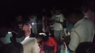 इकौना: डिकरा के पहले मोड़ पर ट्रैक्टर पलटने से 25 वर्षीय युवक की हुई दर्दनाक मौत