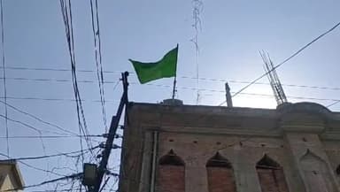 गोंडा: जिले में शांतिपूर्वक हुई जुमे की नमाज, पुलिस की रही कड़ी सुरक्षा व्यवस्था