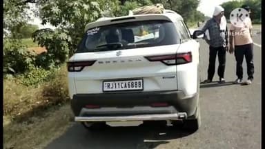 धौलपुर: करीमपुर के पास नीलगाय टकराने से ब्रेजा कार हुई क्षतिग्रस्त, चालक घायल