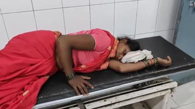 धनौरा: अलीपुर पेट्रोल पंप के पास दो बाइकों की भिड़ंत में बाइक पर बैठी महिला घायल