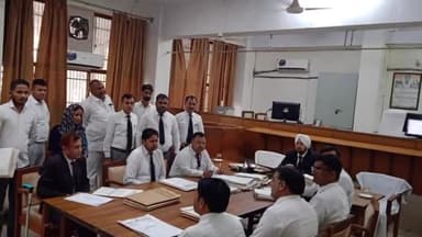 कैथल: न्यायिक परिसर में आयोजित स्पेशल लोक अदालत में पारिवारिक मामलों से संबंधित 47 मामलों का हुआ निपटारा