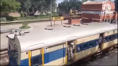 बक्सर: रघुनाथपुर स्टेशन पर अपलाइन का मरम्मत कार्य पूरा, पहली ट्रेन के तौर पर 13209 पैसेंजर ट्रेन का हुआ परिचालक