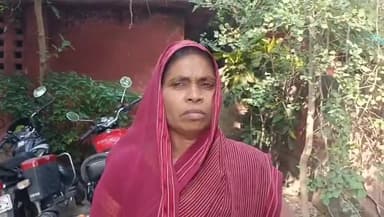 मड़ियाहू: मड़ियाहूं के सरौना निवासी महिला पहुंची उपजिलाधिकारी कार्यालय, विपक्षी द्वारा जमीन कब्जा करने का लगाया आरोप