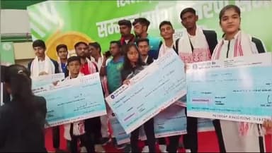 हज़ारीबाग: हजारीबाग जिले के पांच ताइक्वांडो खिलाड़ियों को मिला सम्मान, झारखंड सरकार के द्वारा दिया गया ₹75 हजार का चेक