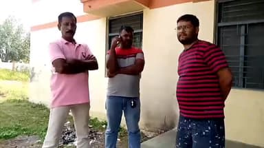 इटावा: बकेवर के उझियानी के पास चेचिस ट्रक लूटकर बदमाशों ने ड्राइवर को गोली मारकर झाड़ियों में फेंका था शव, पुलिस ने किया बरामद