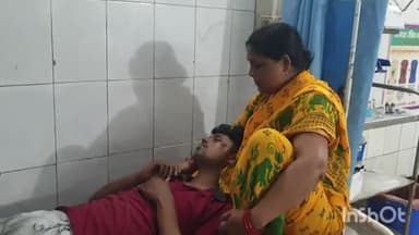खगड़िया: हाजीपुर मोहल्ले में दो बच्चे को लड़ाई छुड़ाने को लेकर परिजन ने युवक को मारकर जख्मी