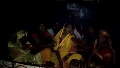 इटावा: मानिकपुर मोड़ पर कार की टक्कर लगने से महिला की दर्दनाक मौत,पुलिस को दी गई सूचना,परिजनों में मचा कोहराम