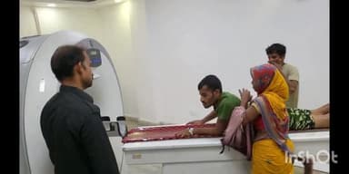 सुपौल: बसबिटी बांध पर ई रिक्शा से गिरने से एक युवक हुआ जख्मी सदर अस्पताल सुपौल में इलाजरत