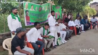 रामगढ़ चौक: रामगढ़ प्रखंड क्षेत्र के कछैना पंचायत के सिसमा गांव में युवा राजद नेताओं ने लगाया ग्राम चौपाल