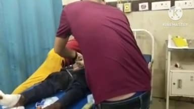 चनपटिया: लौरिया चौक के समीप सड़क दुर्घटना में दो लोग गंभीर रूप से हुए घायल, पटना रेफर