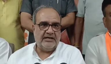 मुरादाबाद: बुद्धि विहार इलाके के भाजपा कार्यालय पर पहुंचे प्रदेश अध्यक्ष भूपेंद्र सिंह चौधरी ने अखिलेश यादव पर साधा निशाना