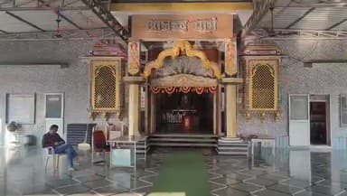 झालरापाटन: धार्मिक नगरी झालरापाटन में शारदीय नवरात्रि के पहले दिन मंदिरों में लगा भक्तों का तांता, शुभ मुहूर्त में हुई घट स्थापना