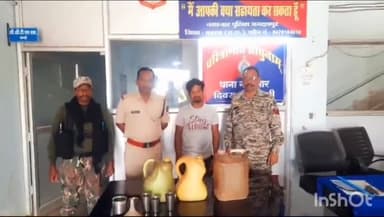 जगदलपुर: ग्राम मारकेल में अवैध रूप से महुआ शराब की बिक्री करने वाले आरोपी को नगरनार पुलिस ने किया गिरफ्तार
