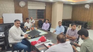 अलवर: नए जिला कलेक्टर अविचल चतुर्वेदी ने संभाला पदभार