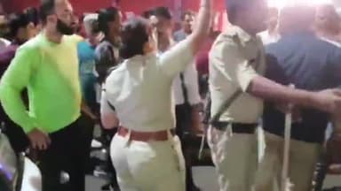 हुज़ूर: भोपाल के कोहेफिजा थाना क्षेत्र में एक
 तेज रफ्तार बोलेरो ने 6 लोगो को किया घायल