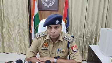 इटावा: कोर्ट परिसर में अधिवक्ता और लिपिक के बीच हुये झगडे के संबंध मे वरिष्ठ पुलिस अधीक्षक ने दी जानकारी