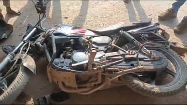 सिंगरौली: पचौर गांव में बाइक सवार अनियंत्रित होकर सड़क किनारे हुआ दुर्घटनाग्रस्त आई चोट बाइक भी हुई काफी नुकसान