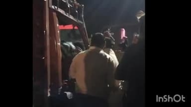 एत्मादपुर: ट्रांसयमुना स्थित मंडी समिति के सामने कार चालक ने ट्रक चालक को जमकर पीटा, वाहन निकालने को लेकर हुई थी कहासुनी