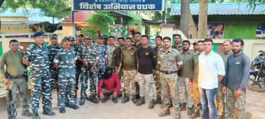 कांकेर: ताड़वायली  में मोबाइल टावर जलाने वाला व माड एरिया टीम का सप्लाई सदस्य नक्सली चढ़ा पुलिस के हत्थे