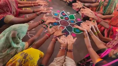 पन्ना: जिले में मतदान को लेकर विभिन्न कार्यक्रमो का हुआ आयोजन युवा एवं बुजुर्ग मतदाताओं का किया सम्मान।