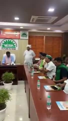 भारतीय किसान यूनियन लोकशक्ति की विचारधारा नामक #पत्रिका के तीसरे संस्करण का हुआ #विमोचन 
आज दिनांक 16 /10 /2023 को भारतीय किसान यूनियन लोकशक्ति की विचारधारा नामक पत्रिका का विमोचन यमुना विकास प्राधिकरण के सभागार में बैठकर जेवर विधायक माननीय