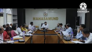 महासमुंद: कलेक्ट्रेट में नाम निर्देशन के सम्बंध में रिटर्निंग ऑफिसर, सहायक रिटर्निंग ऑफिसर तथा कर्मचारियों को दिया गया प्रशिक्षण