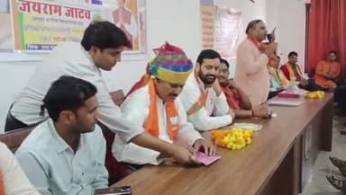 मालाखेड़ा: मालाखेड़ा के पृथ्वीपुर में जयराम जाटव का हुआ सम्मान अलवर ग्रामीण विधानसभा विधायक प्रत्याशी हैं जयराम जाटव