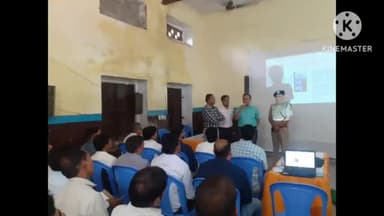 धौलपुर: महाराणा स्कूल में मतदान दलों का प्रशिक्षण शुरू, पहले दिन देरी से आने वाले 91 कार्मिकों पर हुई अनुशासनात्मक कार्यवाही