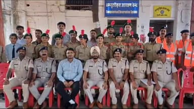 डेहरी: रेल दुर्घटना के दौरान बेहतर कार्रवाई को लेकर डेहरी में RPF ने सर्कुलेटिंग एरिया में किया मॉकड्रिल