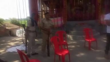 शिवसागर: शिवसागर थाना पुलिस आज सिकरौर गाँव के दुर्गा पूजा स्थल स्थित अन्य पूजा पंडालों का भर्मण कर शांति व्यस्था को लेकरलियाजाएगा