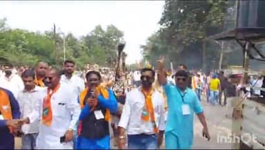 जगदलपुर: बस्तर,जगदलपुर और चित्रकोट विधानसभा के बीजेपी प्रत्याशियों ने लालबाग से विशाल रैली निकाल एक साथ जमा किया नामांकन