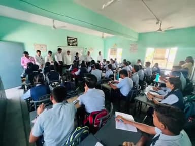 सांचोर: विधानसभा आम चुनाव 2023 'बालहठ' कार्यक्रम के माध्यम से विद्यार्थियों ने आमजन से शत प्रतिशत मतदान करने की अपील