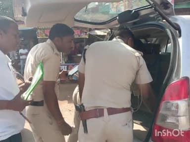 बल्देवगढ़: बल्देवगढ़ पुलिस के द्वारा आगामी विधानसभा चुनाव को देखते हुए जगह-जगह की जा रही वाहनों की सर्चिंग