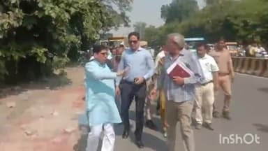आगरा: ग्वालियर रोड के गोपालपुरा में निर्माणाधीन सड़क का विधायक जीएस धर्मेश व प्रशासनिक अधिकारियों ने किया औचक निरीक्षण
