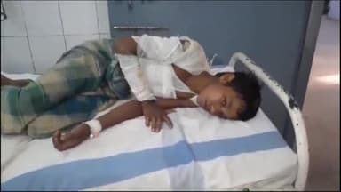 अररिया: पिपरा गाँव मे हुये अग्निकांड की घटना में आग से झुलस कर एक किशोर हुआ घायल, सदर अस्पताल में भर्ती