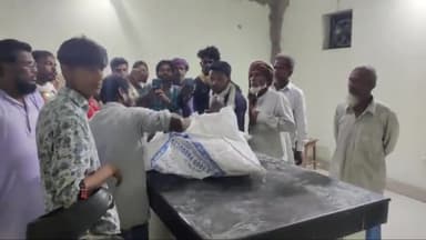 अररिया: गोढ़ी चौक के समीप अनियंत्रित ट्रक की चपेट में आने से बाइक सवार एक व्यक्ति की हुई मौत, एक घायल