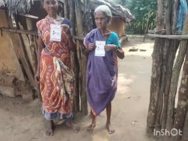 सुकमा: केरलापाल में स्वीप कार्यक्रम के तहत चलाया गया वोट पंडूम नेवता अभियान शत प्रतिशत मतदान की की गई अपील