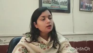 आगरा: आगरा में ट्रेनों के स्टॉपेज के मामले में आगरा रेल मंडल PRO प्रशस्ति श्रीवास्तव ने रेल मंडल कार्यालय पर दी जानकारी