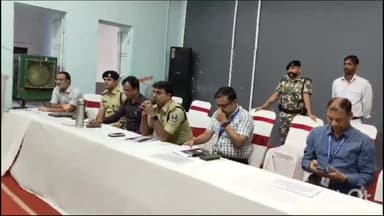 आरा: दुर्गा पूजा व दशहरा पर्व को लेकर आरा में DM व SP की अध्यक्षता में की गई बैठक, दिए गए आवश्यक दिशा-निर्देश