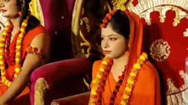 करछना: PDA कॉलोनी में रामलीला मंचन में शामिल हुए कैबिनेट मंत्री नंद गोपाल गुप्ता नंदी, पत्नी के साथ की भगवान राम की आरती