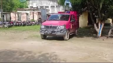 परिहार: दूध के केन में कि जा रही थी शराब तस्करी,बबुरबन व पकड़िया के बीच मरहा नदी बने पुल पर खुला भेद