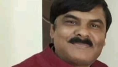 महिषी: चैनपुर निवासी डॉ पंकज मिश्र वाग्भूषण सम्मान से हुये सम्मानित, इलाके के लोगों में हुई खुशी